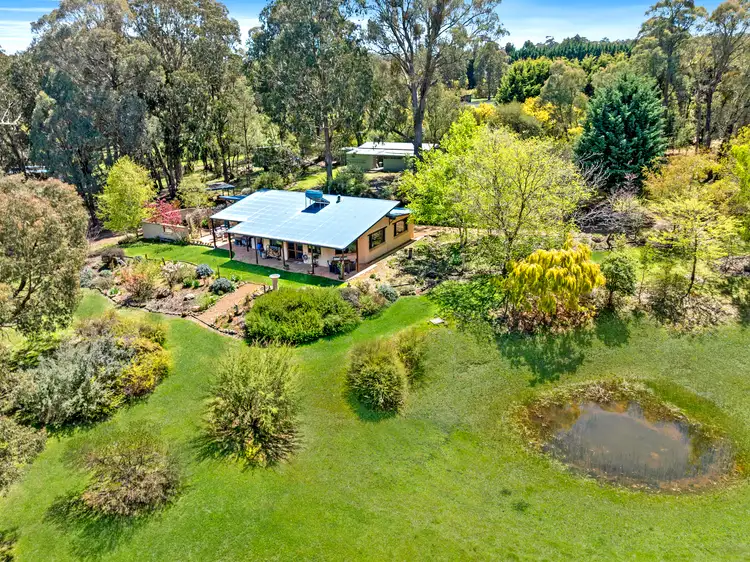 64 Bromfield Drive, Tolmie VIC 3723