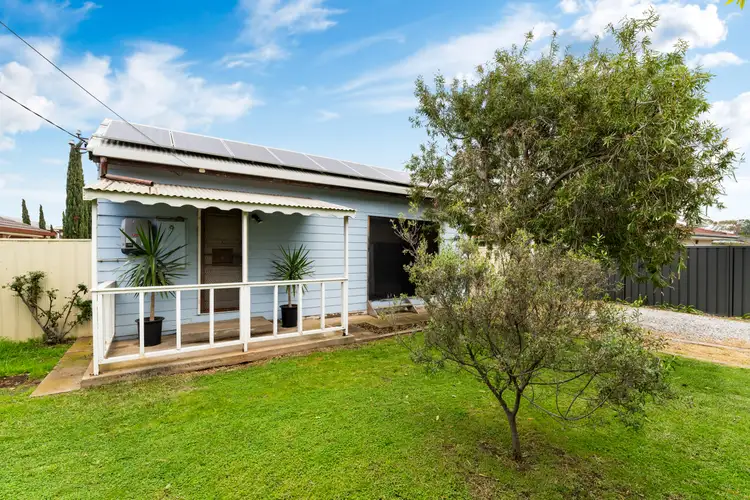 8 Croser Avenue, Aldinga Beach SA 5173
