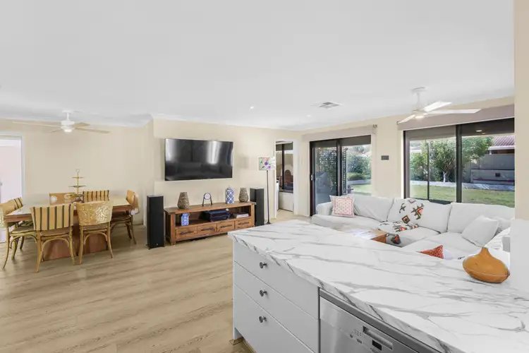 20 Ayres Ct, Parkwood WA 6147