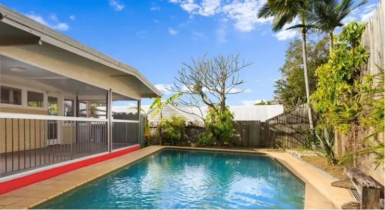 38B Fifth Avenue, St Lucia QLD 4067