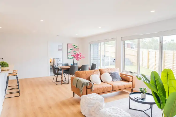 Fourth view of Homely house listing, 8/6 Pauls Road, Lindisfarne TAS 7015