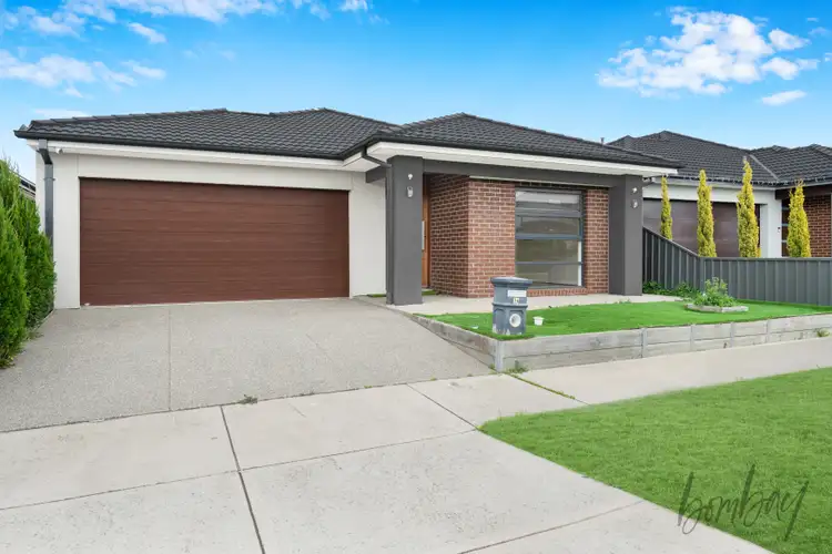 Second view of Homely house listing, 14 Shale Way, Wollert VIC 3750