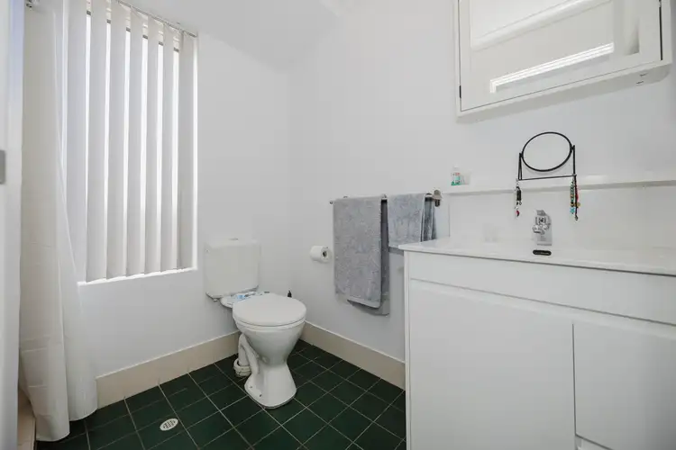 Sixth view of Homely house listing, 3 Linvale Court, Ballajura WA 6066