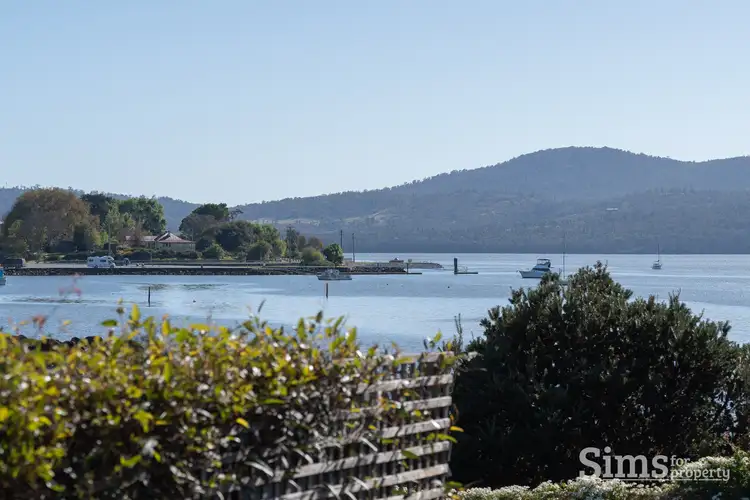 167 Gravelly Beach Road, Blackwall TAS 7275