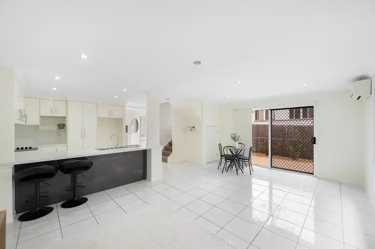 Sixth view of Homely unit listing, 1/4 View Street, West Gladstone QLD 4680