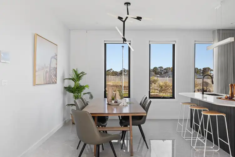 Fifth view of Homely house listing, 4 Neon Way, Wollert VIC 3750