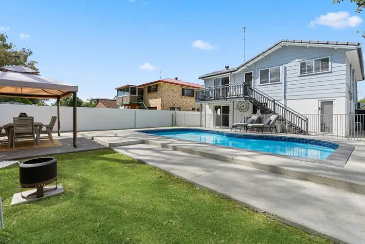 119 Kindra Avenue, Southport QLD 4215
