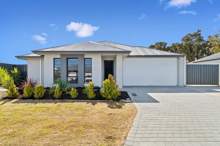 6 Dragonfly Boulevard, Lakelands WA 6180