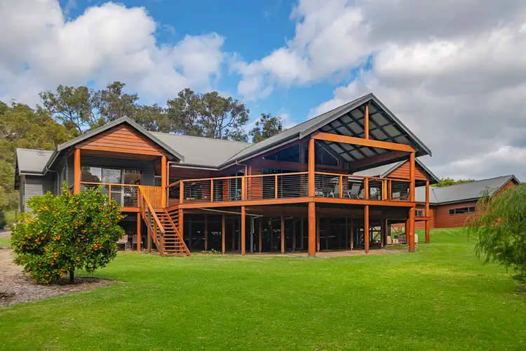 23 Buckingham Grove, Quedjinup WA 6281