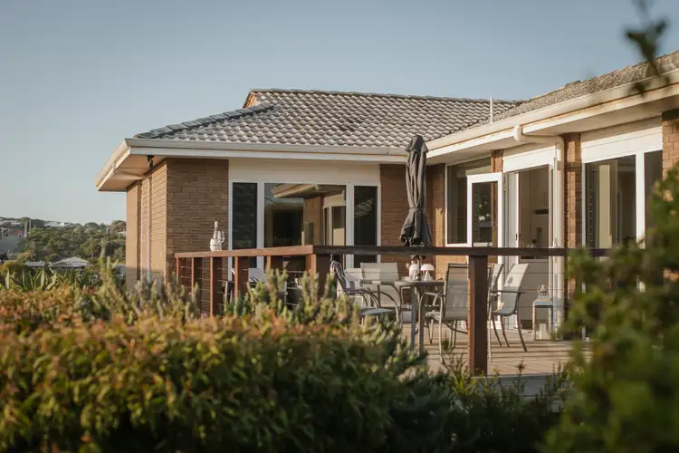 10 Warrington Street