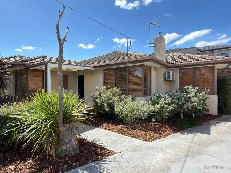 1/10 St Johns Court, Reservoir VIC 3073