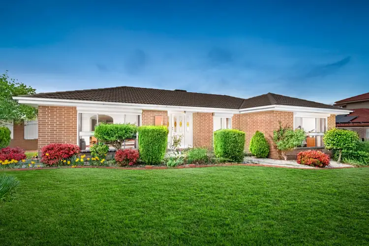 6 Meldrum Avenue, Mill Park VIC 3082