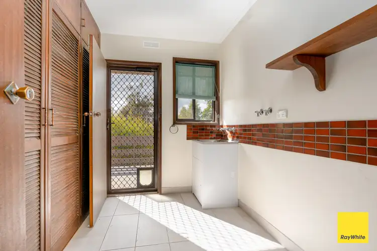 Fifth view of Homely house listing, 8 Hakea Street, Kennington VIC 3550
