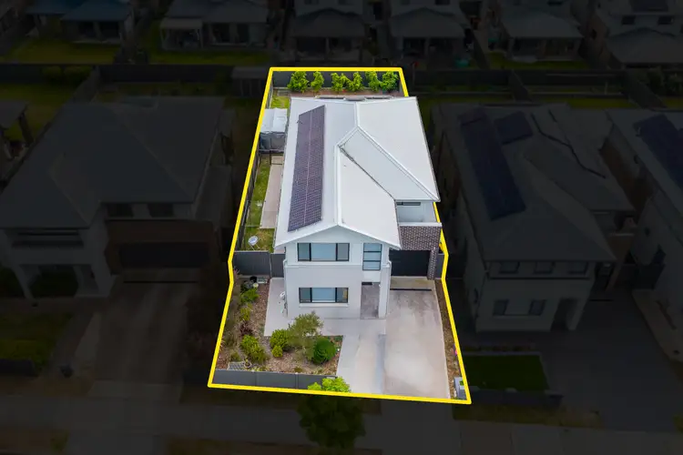 121 Wianamatta Parkway, Jordan Springs NSW 2747