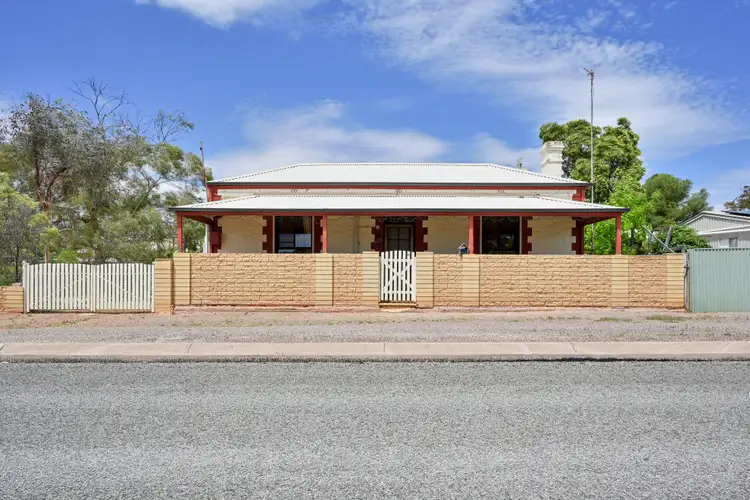 11 Second Street, Quorn SA 5433