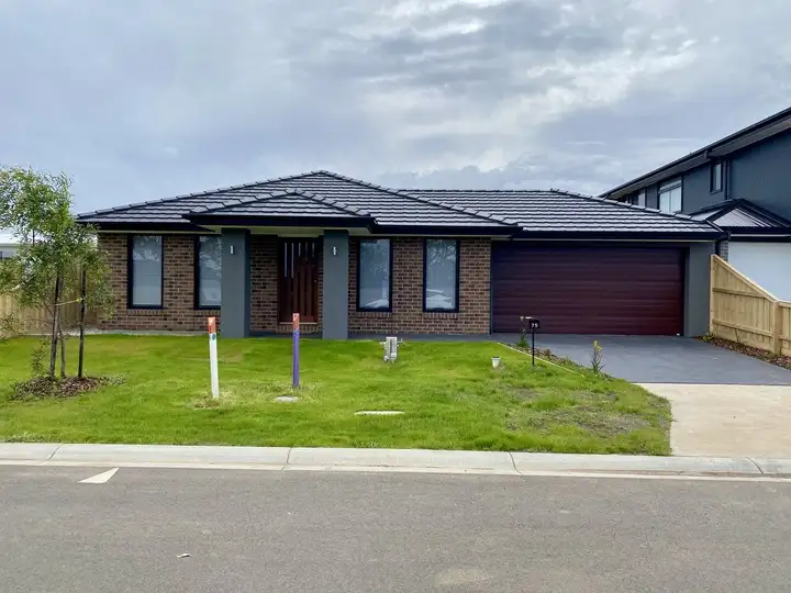 75 Pembrey Loop, Cowes VIC 3922