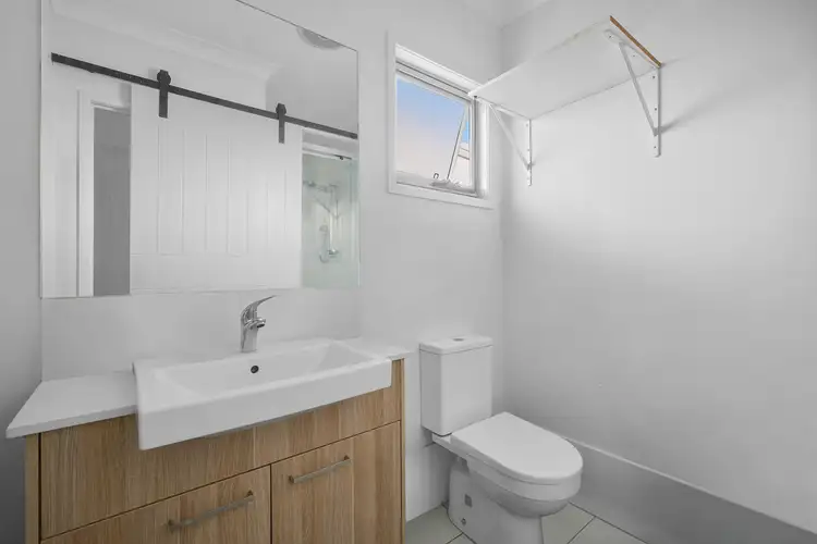 Sixth view of Homely townhouse listing, 5/9 Cromwell Court, Doolandella QLD 4077