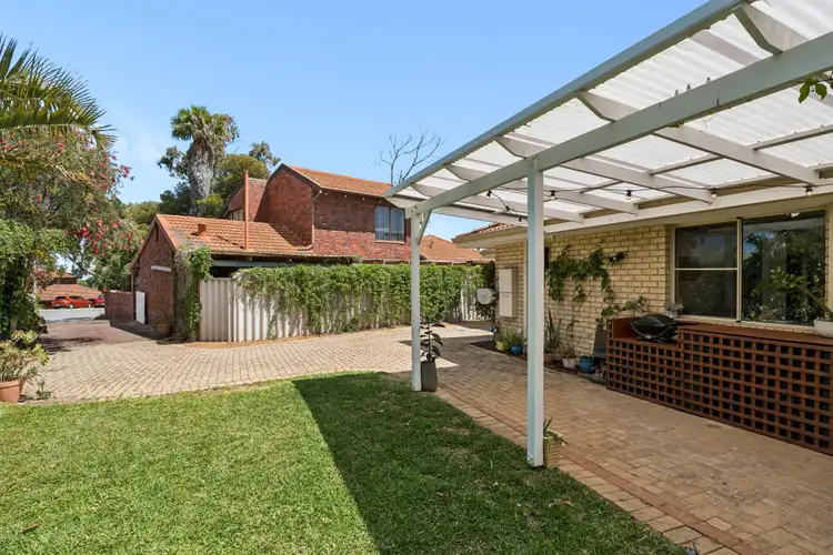 14 Koolama Place, Kallaroo WA 6025