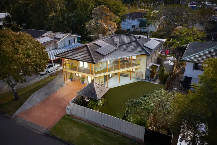 2 Thames Street, Albany Creek QLD 4035