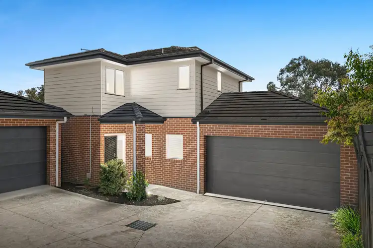 2/11 Glen View Road, Mount Evelyn VIC 3796