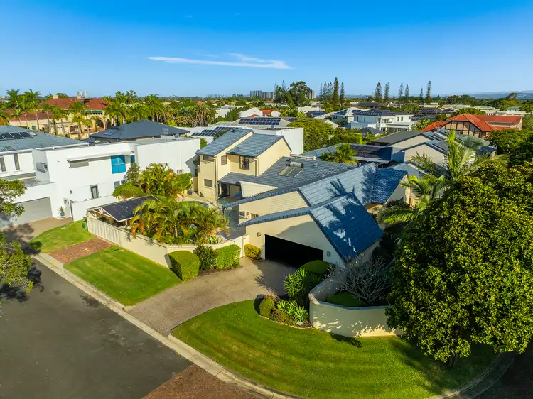 2 St Raphael Terrace, Bundall QLD 4217