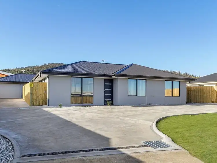 1/21 Millview Drive, Oakdowns TAS 7019