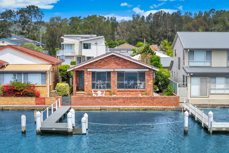 68 Shelly Beach Road, Empire Bay NSW 2257