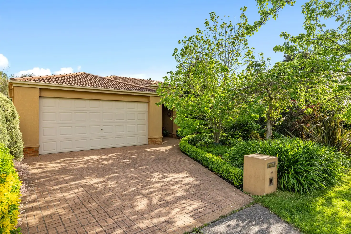 Main view of Homely house listing, 14 Castle Court, Beaconsfield VIC 3807