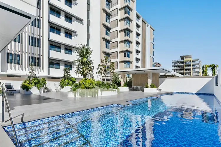 255/59 Marine Parade, Redcliffe QLD 4020