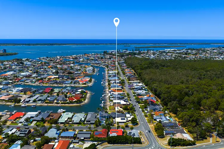 4 Camelot Crescent, Hollywell QLD 4216