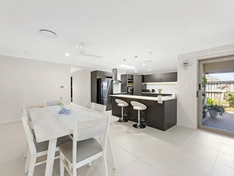 Sixth view of Homely house listing, 4 Seagull Circuit, Point Vernon QLD 4655