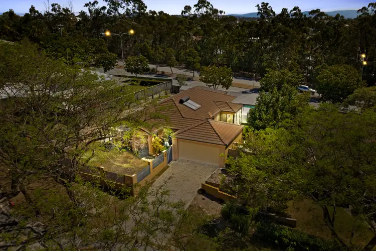 27 Kurrajong Place, Bridgeman Downs QLD 4035
