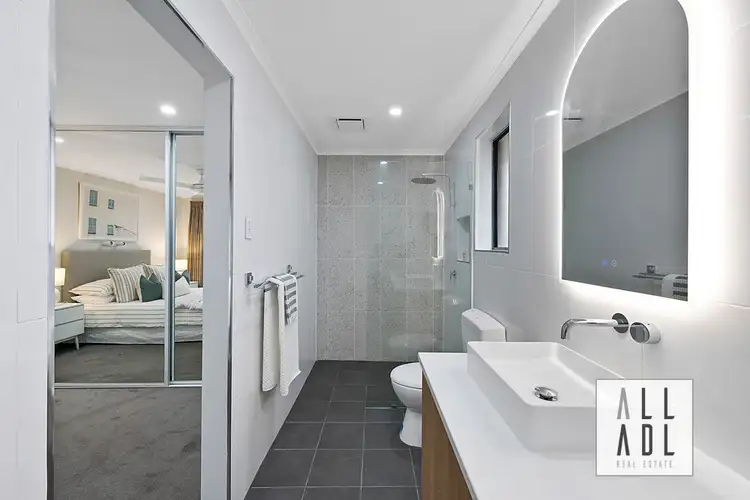1 Manning Crescent, Pooraka SA 5095
