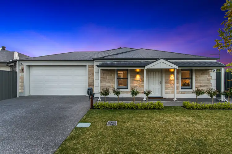 28 Oceanic Circuit, North Haven SA 5018