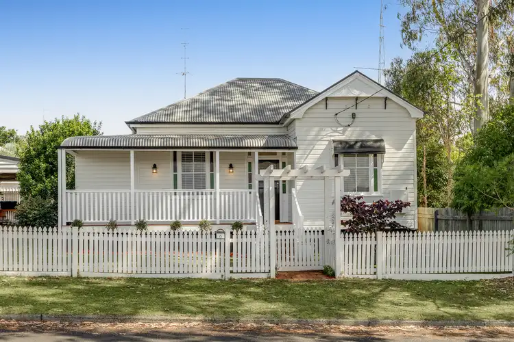 6 Aland Street, South Toowoomba QLD 4350