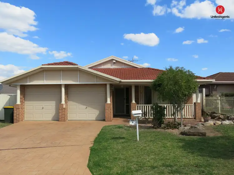 9 GLADSTONE CLOSE, West Hoxton NSW 2171