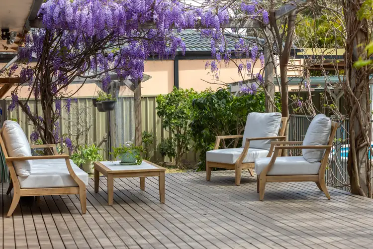 52 Brigadoon Circuit