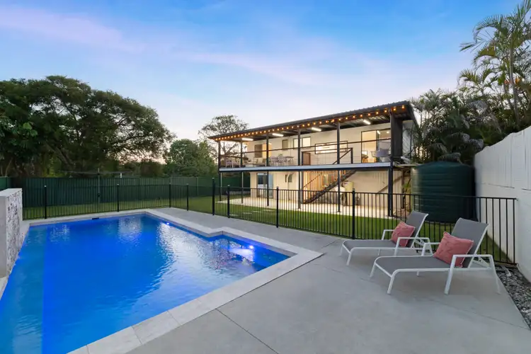 4 Lee Court, Everton Hills QLD 4053