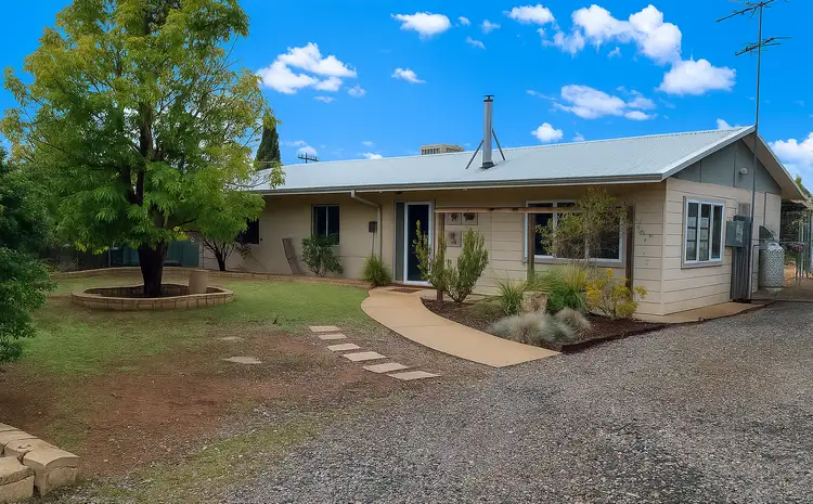 38 Grevillea Cres, Kambalda West WA 6442