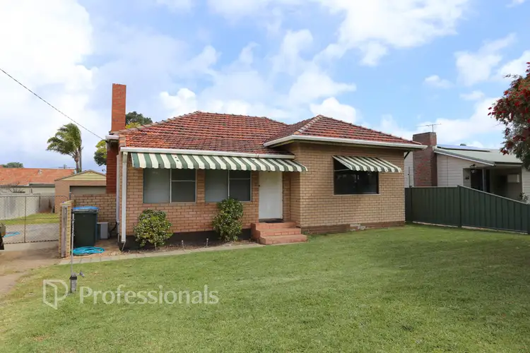 8 Dixon Street, Nulsen WA 6450