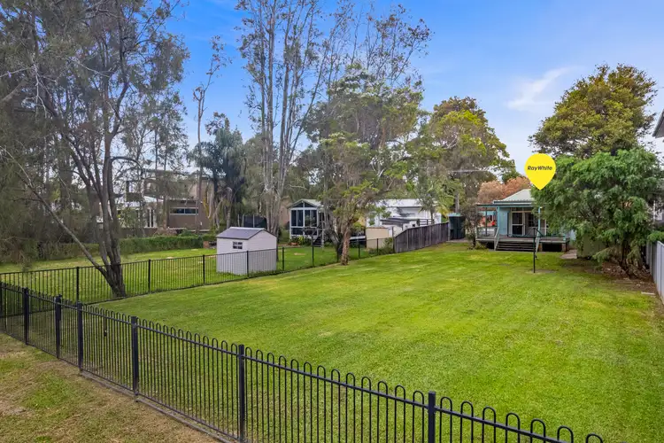 63 Lakedge Avenue, Berkeley Vale NSW 2261