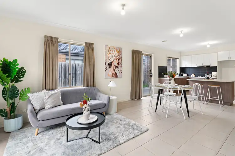 Fifth view of Homely house listing, 11 Kerford Court, South Morang VIC 3752