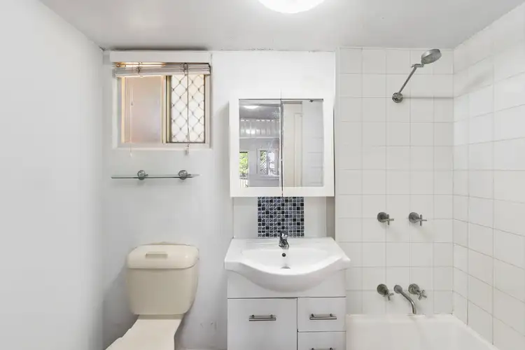 Sixth view of Homely apartment listing, 4/38 Jephson Street, Toowong QLD 4066