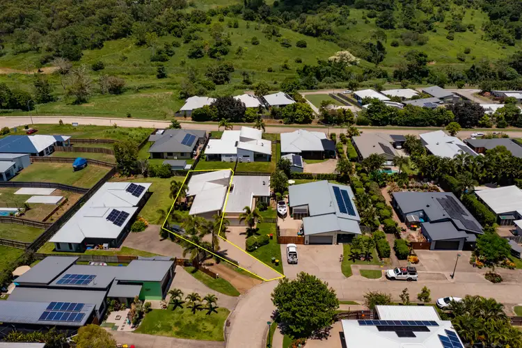 Second view of Homely house listing, 1/61 Endeavour Circuit, Cannonvale QLD 4802