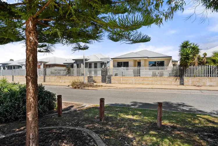 26 Carlindie Parkway, Golden Bay WA 6174