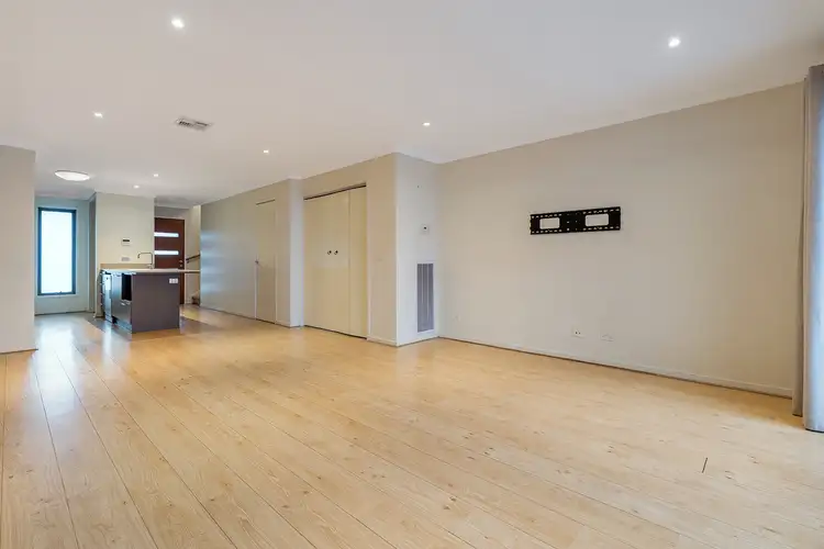 Fourth view of Homely townhouse listing, 70 Lehmanns Road, Wollert VIC 3750