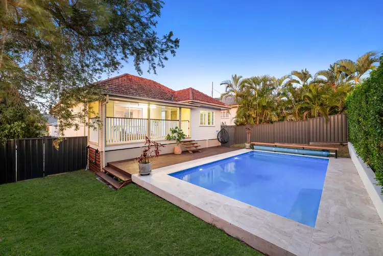 16 Mee Street, Carina QLD 4152