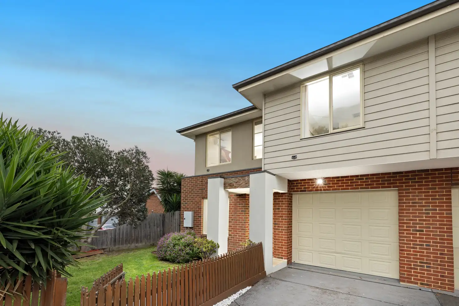 Main view of Homely townhouse listing, 1/4 Hillview Avenue, Rowville VIC 3178