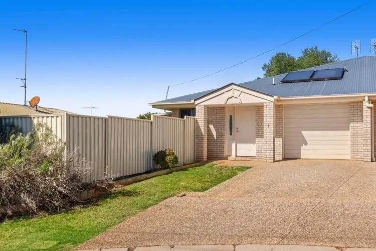 1/8 Heinemann Court, Kearneys Spring QLD 4350