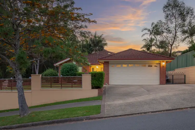1 County Drive, Fletcher NSW 2287